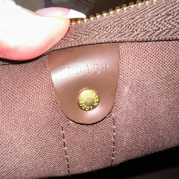 Louis Vuitton keepall duffle. Carried twice. $1500 - Picture 3 of 5